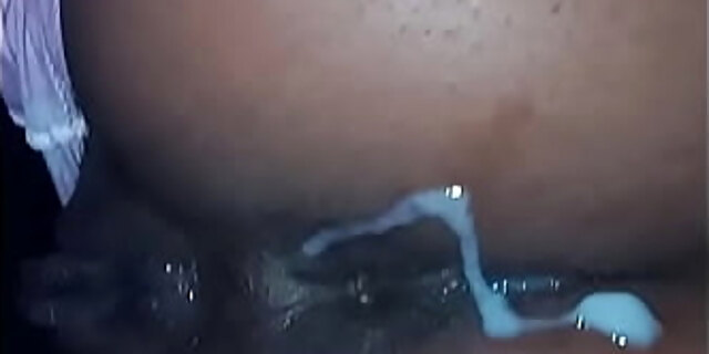 I took the new man's condom to cum in my hot wife's bootie hookup