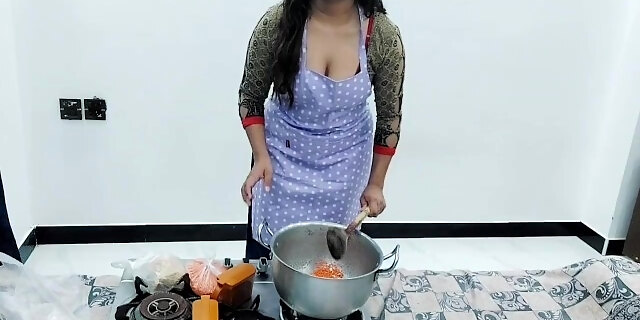 Pakistani Village Wife Has Anal Sex In Kitchen While She Is Cooking With Clear Hindi Audio