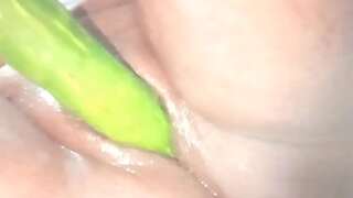 Desibhabhi Sex Today my cunt is very tight, I applied grease and got fucked.