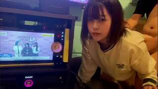 If it's just a blowjob, it's not cheating, right? A chick student who cheats on her boyfriend at karaoke with a male friend. She loves the smell of a penis.