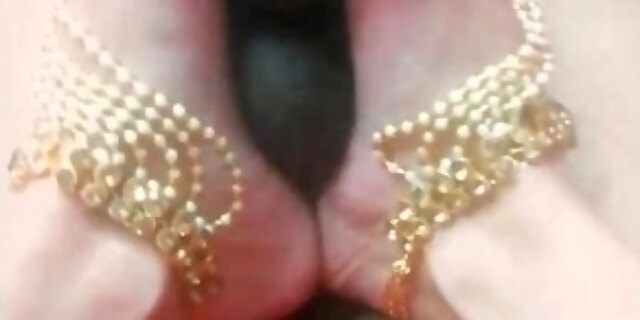Hot footjob by Indian Randi in Mumbai