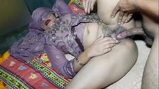 Quick Pussy Fucking and Cum on Open  Wet Pussy Closeup in hindi