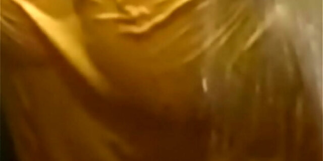 Bhabhi bathtub suit yelow