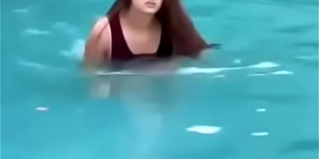 Hot Bd actress in sowingpull