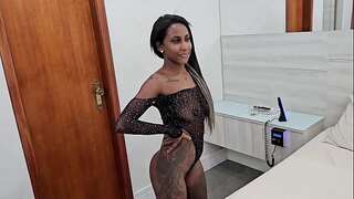 The horny Bibizinha Ribeiro's first time in porn, she let it go up her ass and got a lot of milk during her ravage with Jr Doidera