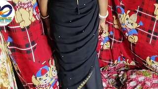 Part (1) Bhabhi looks very beautiful in dark-hued saree Super mast chudai honeypot hindi audio sound effect