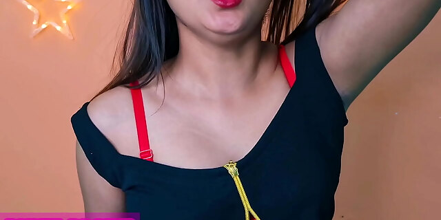 Horny indian pinky dark-skinned love's to play solo