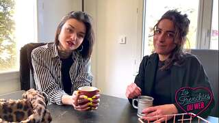 Crystal and Man&eacute;a, two naughty girls who love sex