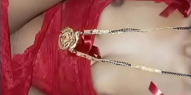 Indian Desi Bhabhi separated from her husband late at night