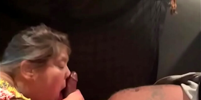 Head therapist sucks BBC and facial