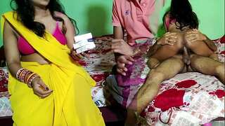 Bhabhi got torn up by the salesman while attempting to buy cheap cosmetics