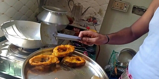Mistress got the servant Dick to drill her twat in the kitchen! Desi Porn in clear Hindi voice