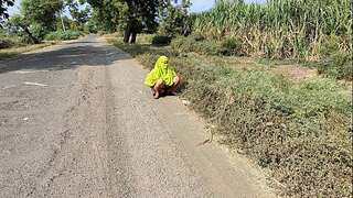 Komal was urinating openly on the road, a man dragged her and fucked her firm