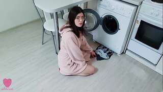 My girlfriend was NOT stuck in the washing machine and caught me when I dreamed to boink her pussy