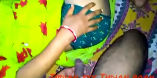 Indian bhabhi fresh hookup pussy