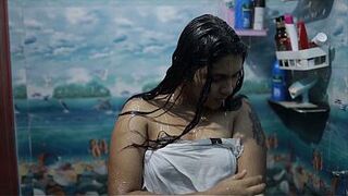 Steamy Romantic Bath with Sexy Stepsister