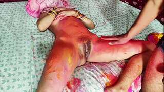 Brother-in-law put color in sister-in-law's pussy, the real joy of Holi!