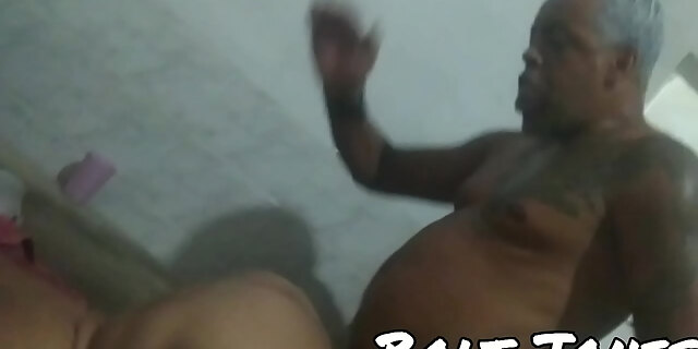 ORGY BETWEEN COUPLES IN COPACABANA RIO DE JANEIRO, WOMAN WITH THE HORN STILL CALLING HIS NAME, ASS.