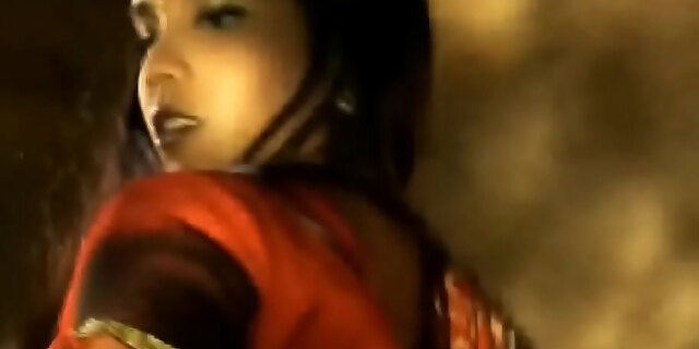 Excellent Erotic Movements From India
