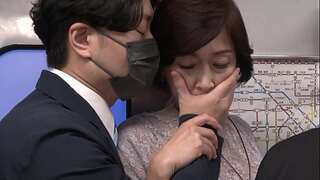 Married female train-touched fifty mother-Miyako Hori