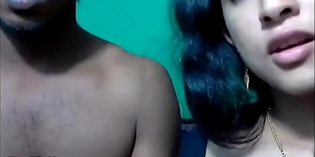 Sexy Indian girl drills her bf