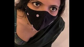 Hot Bhabhi gets dirty with Devar while spouse was out
