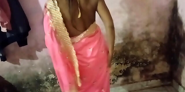 When brother-in-law in law eyed sister in law in rosy saree, he could not help it and told Abhi that I want to fuck her.