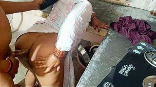Indian bhabhi fuking neighbour boy's